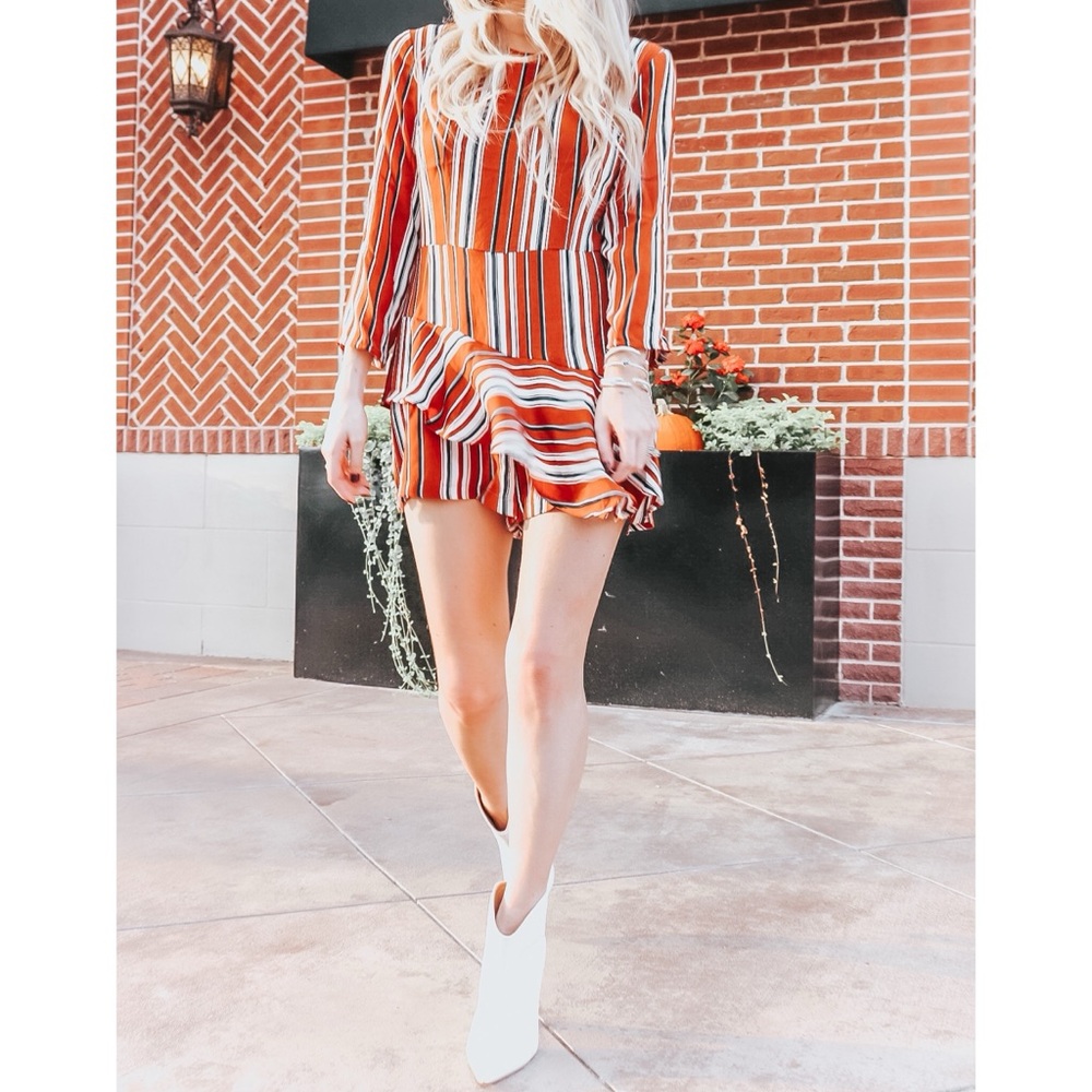 . Nordstrom Lush Rust Orange Striped Asymmetrical Long Sleeve Ruffle Romper - Picture 5 of 15